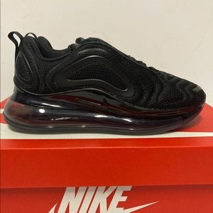 New nike air max 720 women’s athletic shoes